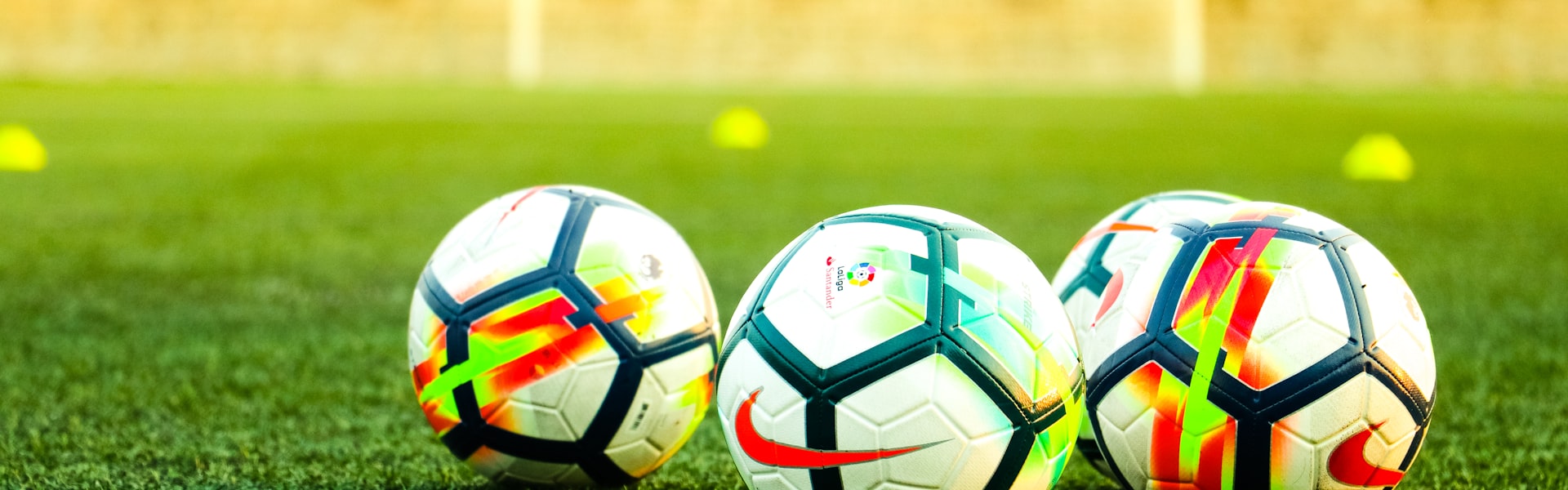 3377体育直播平台展示足球篮球电竞赛事高清直播大横幅